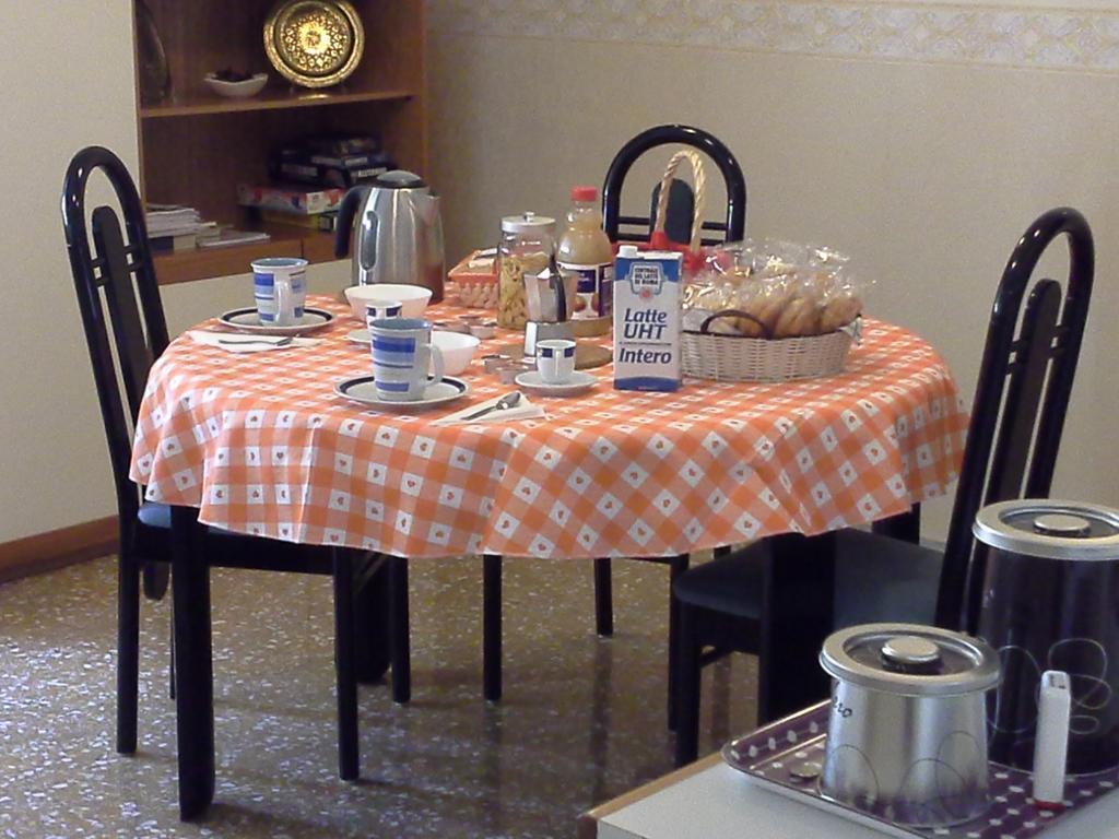 Maison Di Biancaneve Rome Bilik gambar